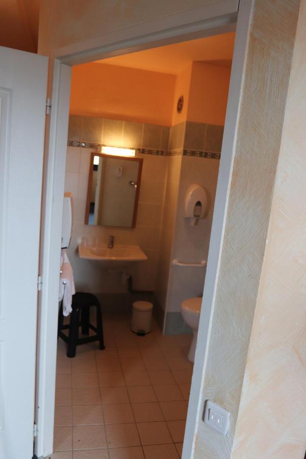 Hotel Saint Jean Montclar  Esterno foto